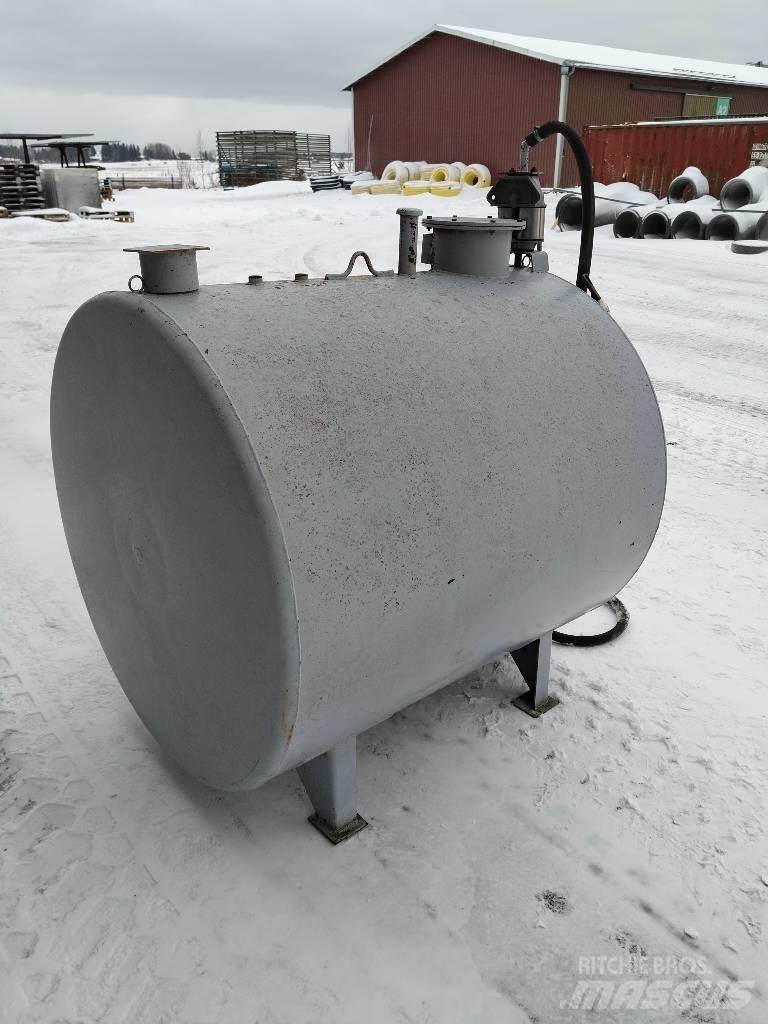 Farmarisäiliö 1300 L Lauksaimniecība- Citi