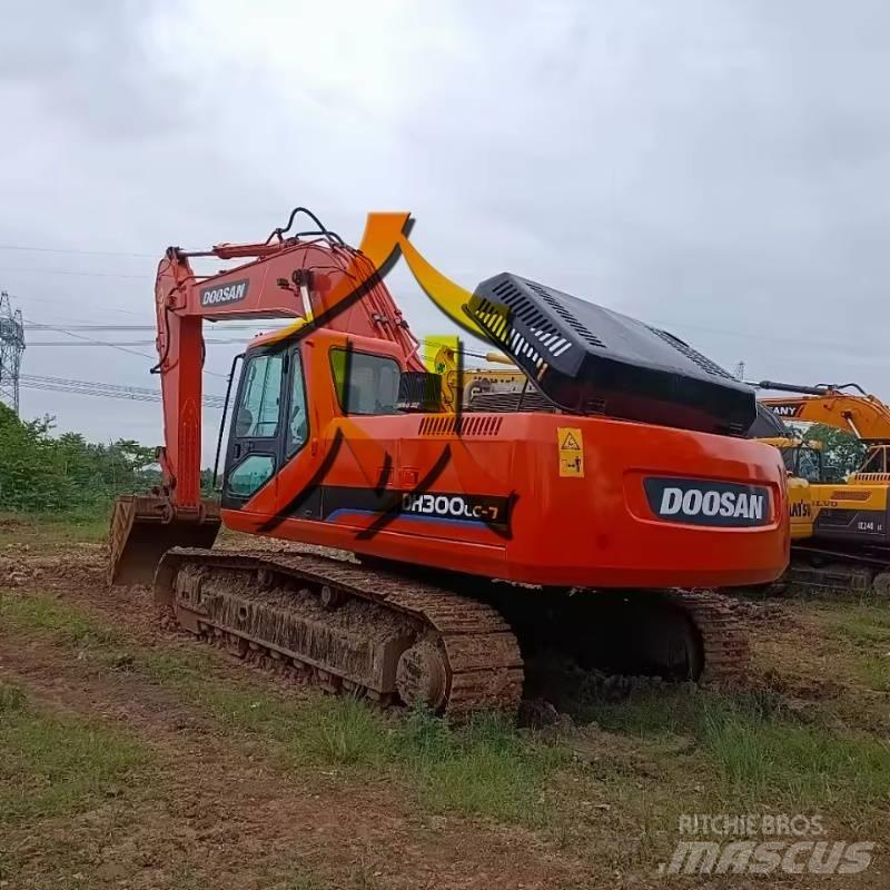 Doosan DH 300 LC-7 Kāpurķēžu ekskavatori