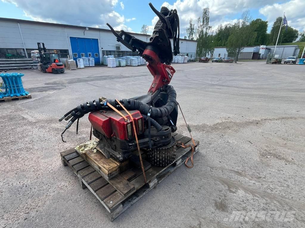 Komatsu S92 Harvester heads