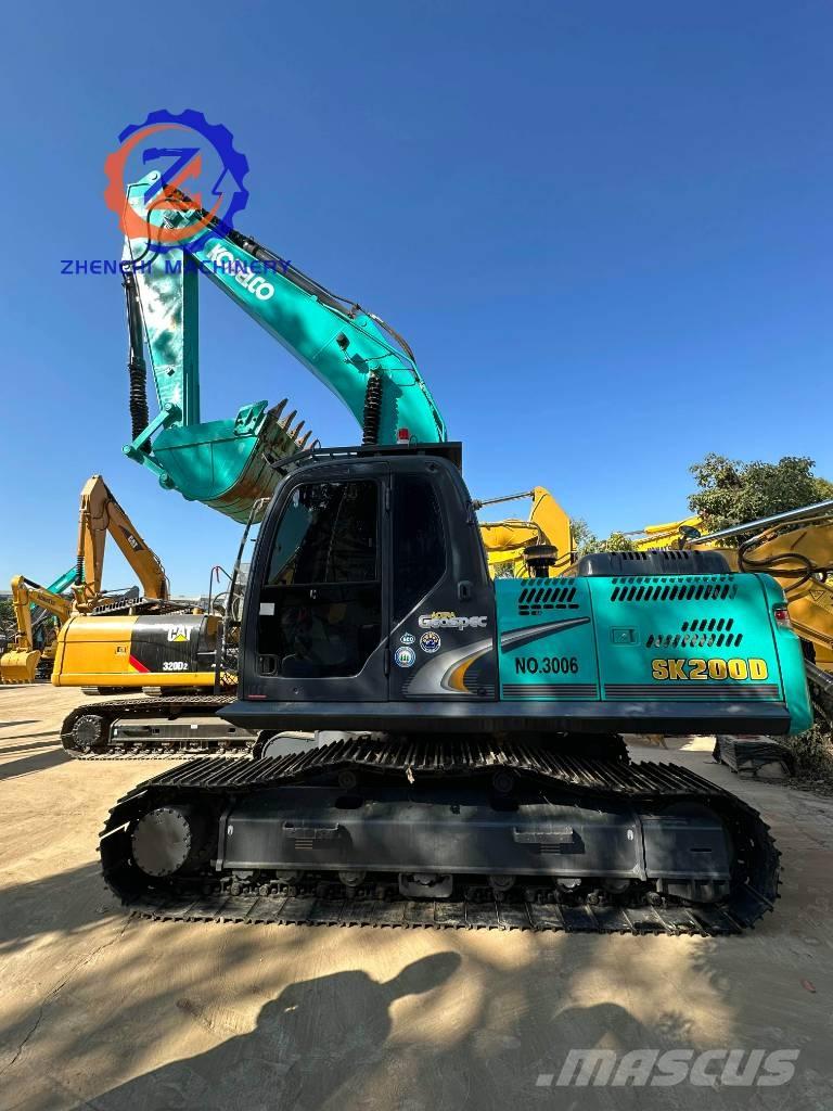 Kobelco SK 200 Kāpurķēžu ekskavatori