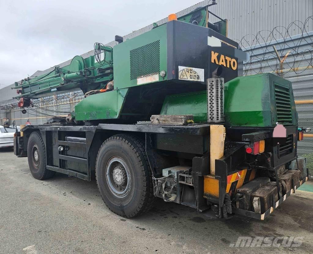 Kato KR 350-3 Celtņi nelīdzenām virsmām