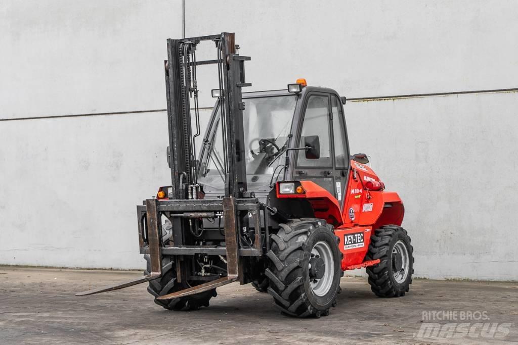 Manitou M 30-4 Tehnika ar dīzeļa dzinēju