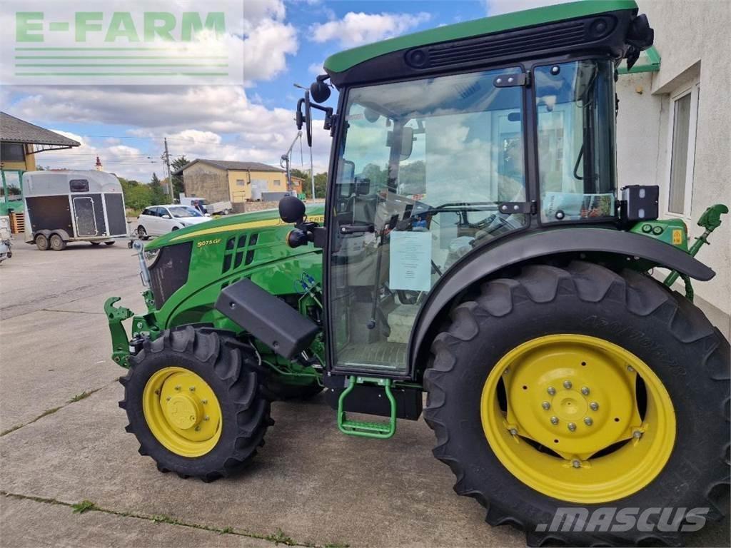 John Deere 5075 GF Traktori