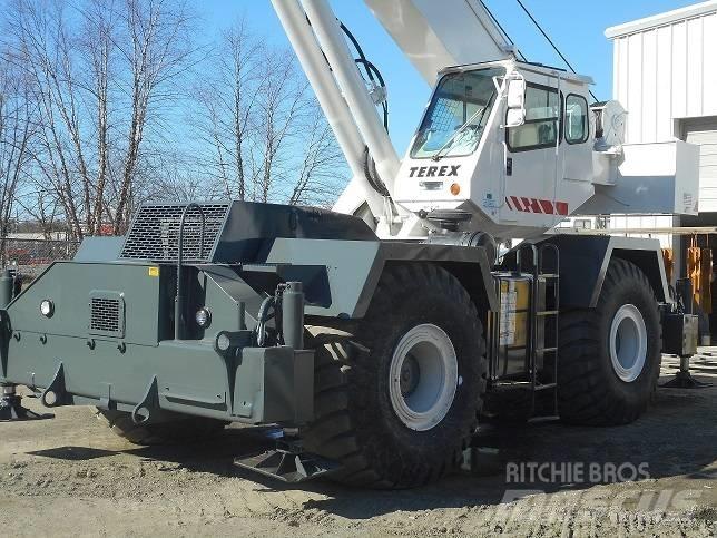 Terex RT 160 Celtņi nelīdzenām virsmām