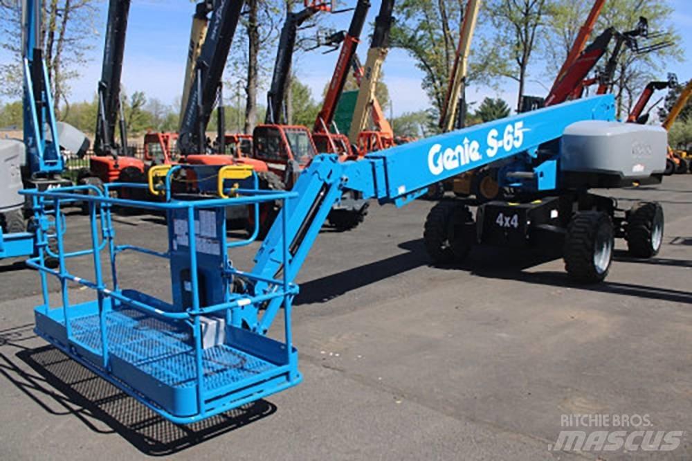 Genie S 65 Teleskopiskie pacēlāji