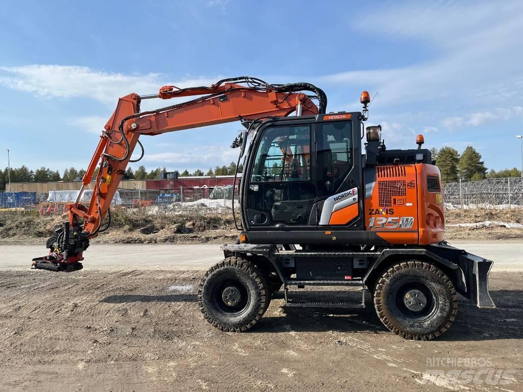 Hitachi ZX135W-7 Ekskavatori uz riteņiem
