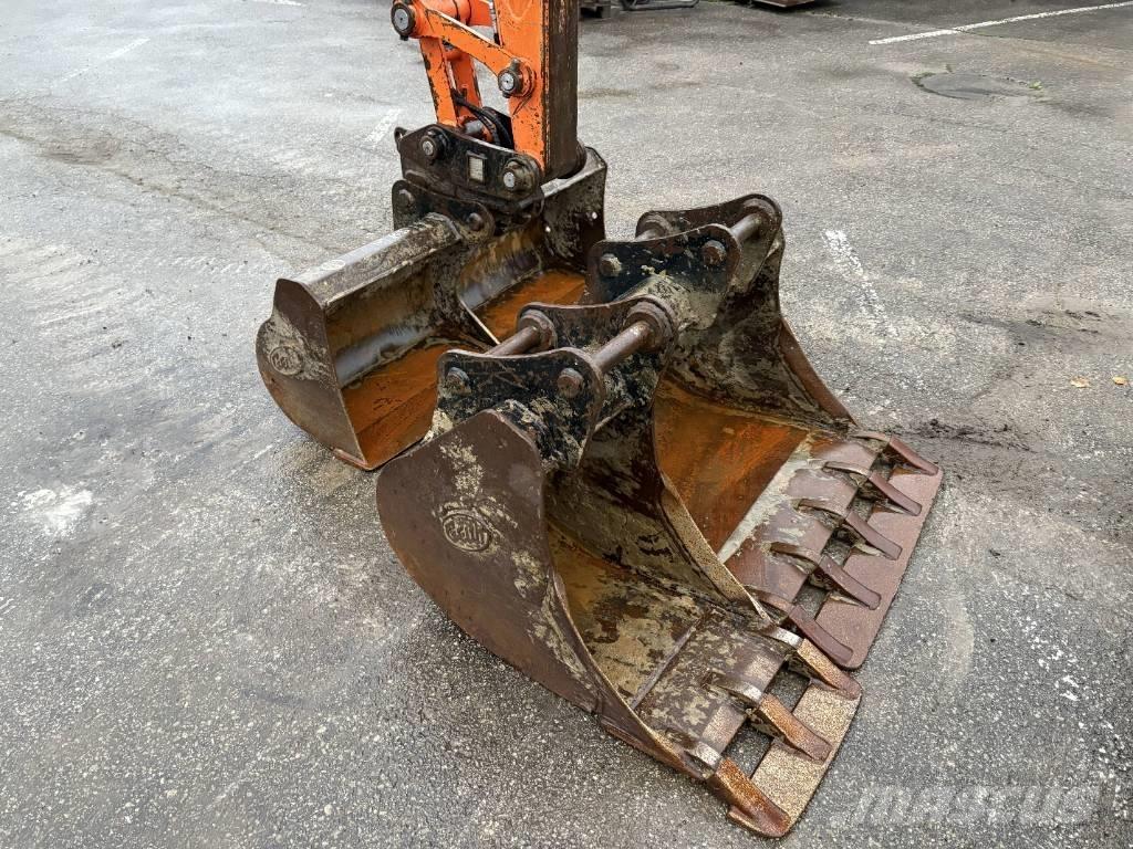 Doosan DX 85 R-3 Vidēja lieluma ekskavatori 7 t - 12 t