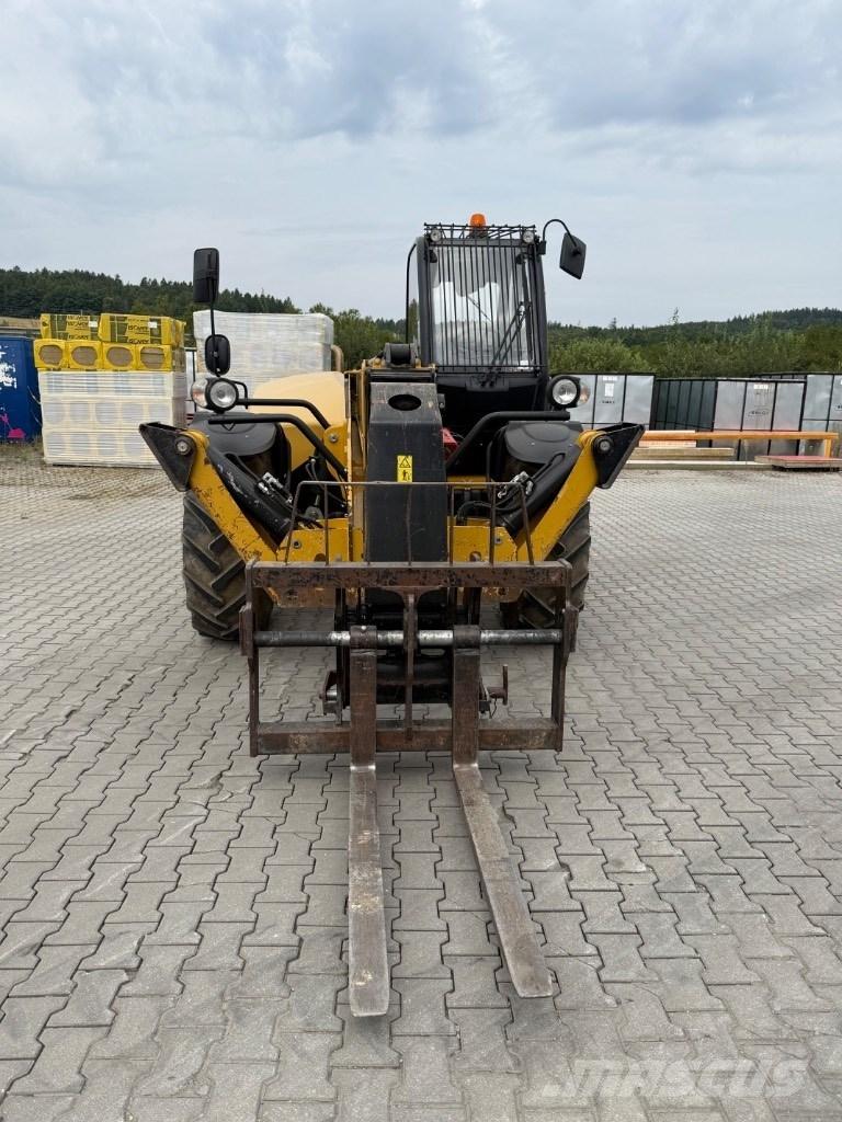 CAT TH 314 D Teleskopiskie manipulatori