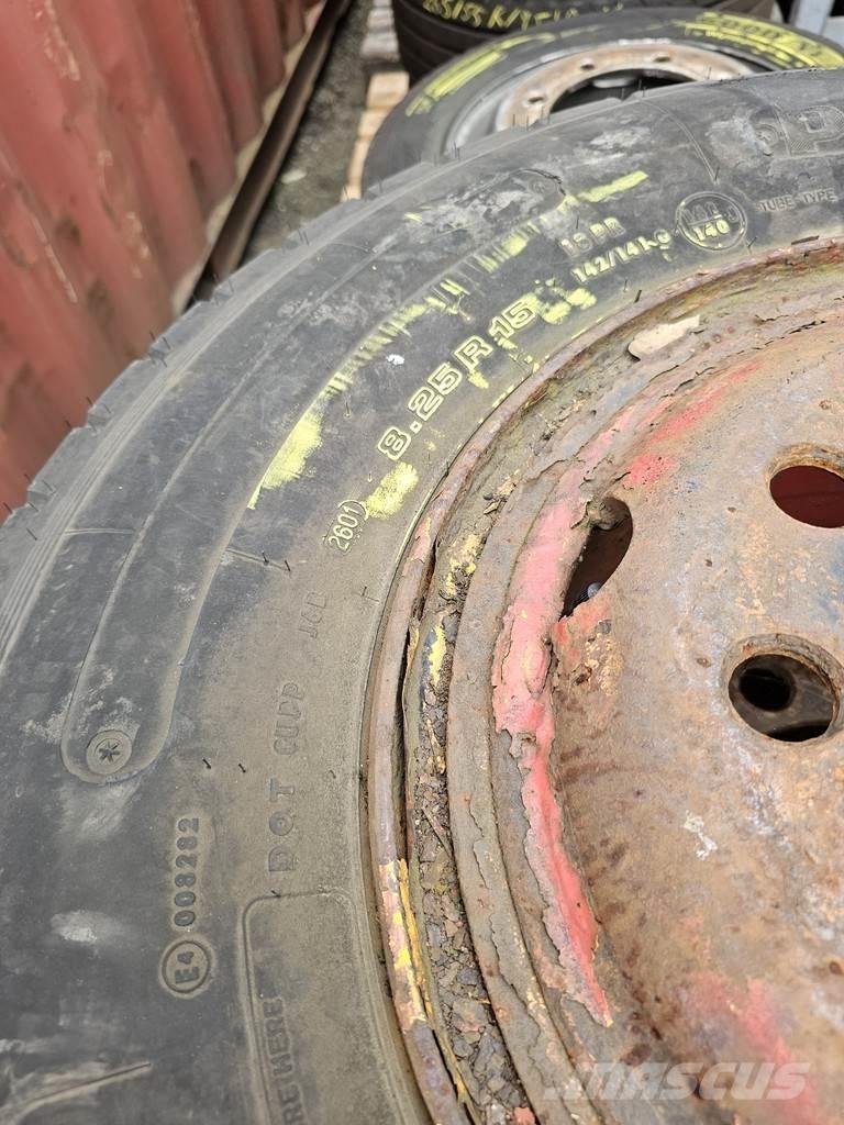 Pirelli 825X15 Transports- Citi
