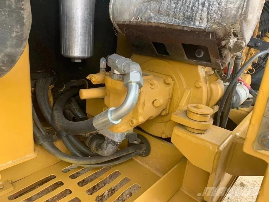 CAT 305.5 E CR Kāpurķēžu ekskavatori