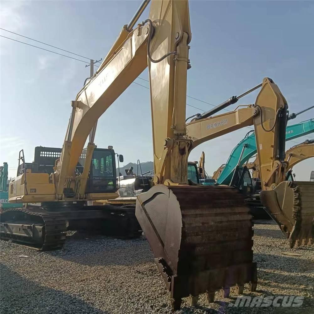 Komatsu PC450-8 Kāpurķēžu ekskavatori