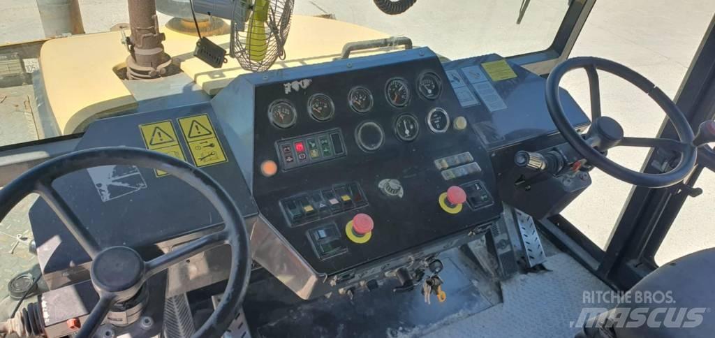 Stavostroj VP-2400 Pneimatiskie veltņi