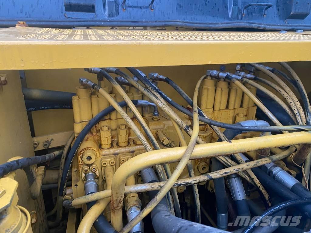 CAT 320 C L Kāpurķēžu ekskavatori