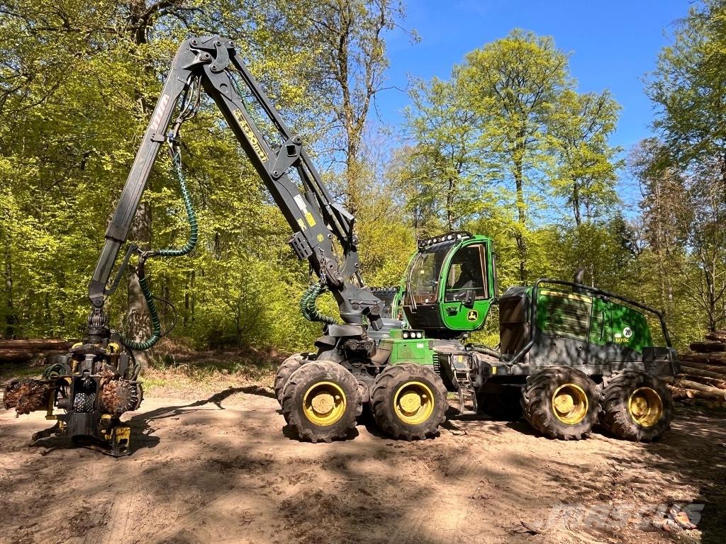 John Deere 1270 G Harvesteri