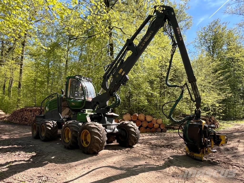 John Deere 1270 G Harvesteri