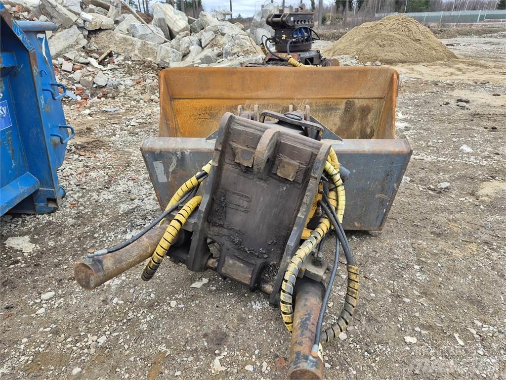 CAT 320D LRR Kāpurķēžu ekskavatori
