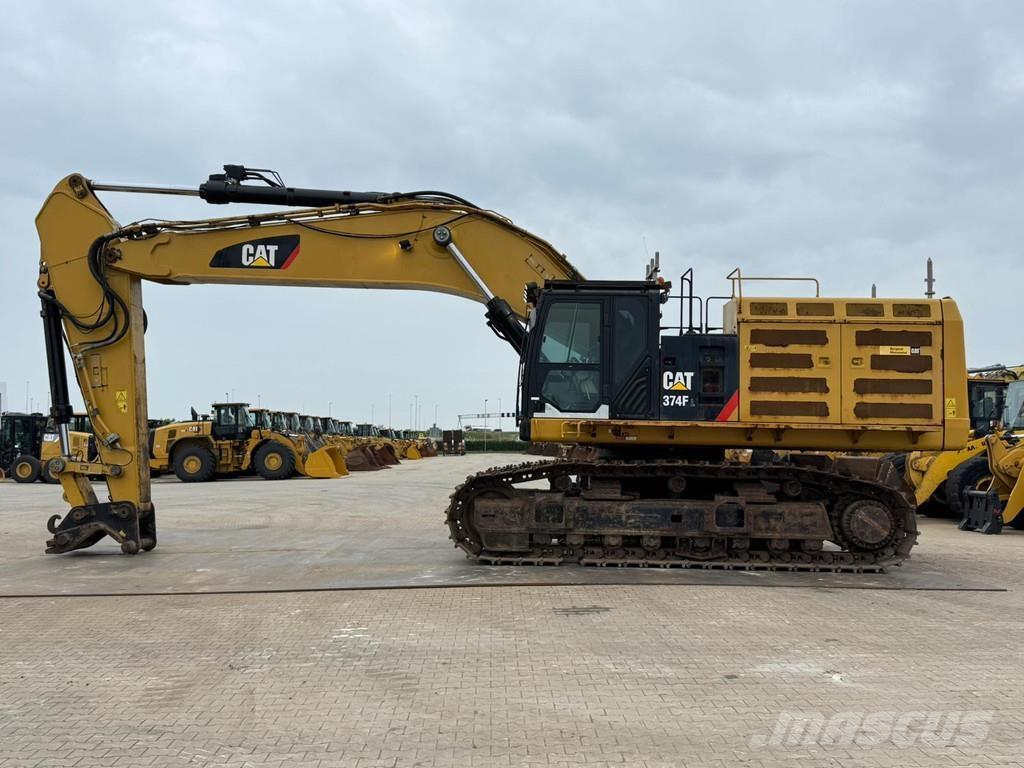 CAT 374FL Īpašie ekskavatori