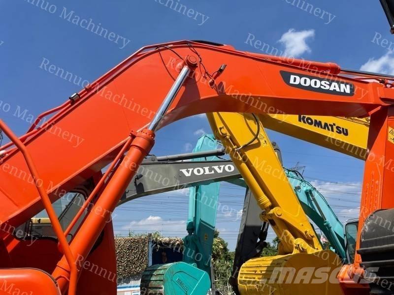 Doosan DH 300 LC-7 Kāpurķēžu ekskavatori