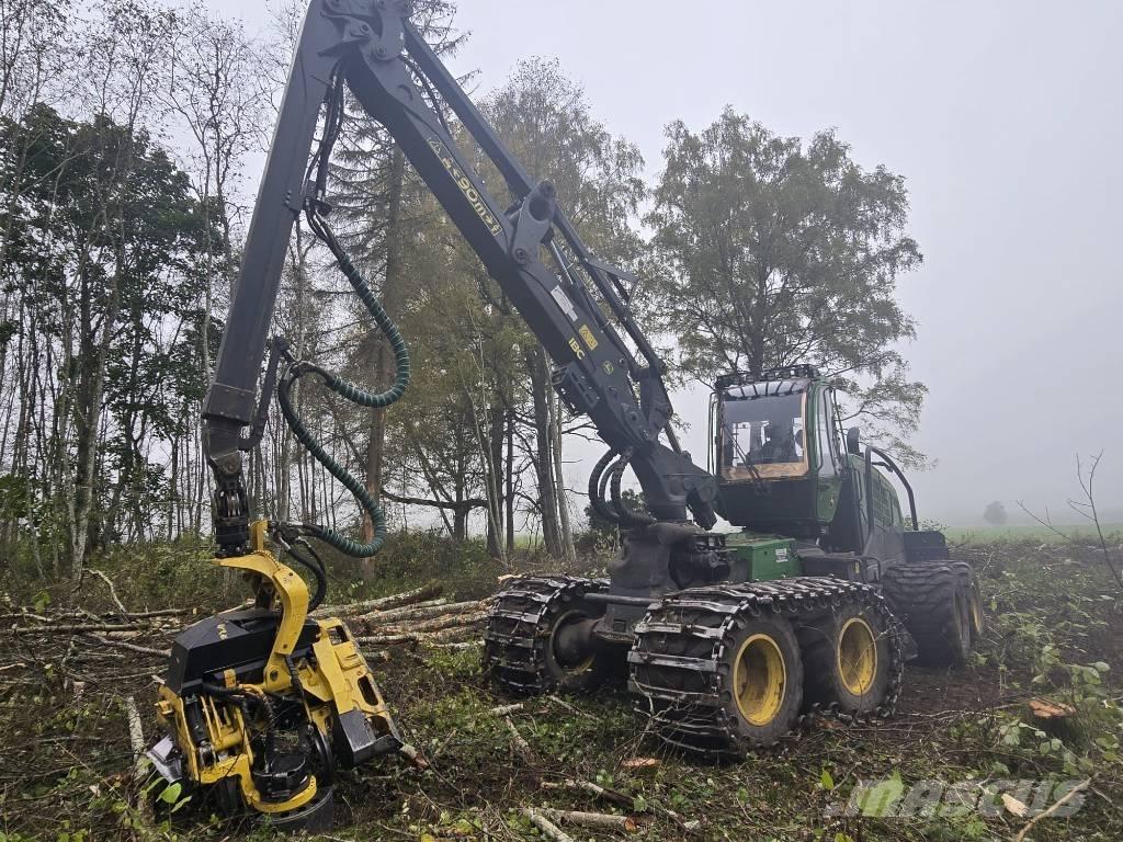 John Deere 1270 G Harvesteri