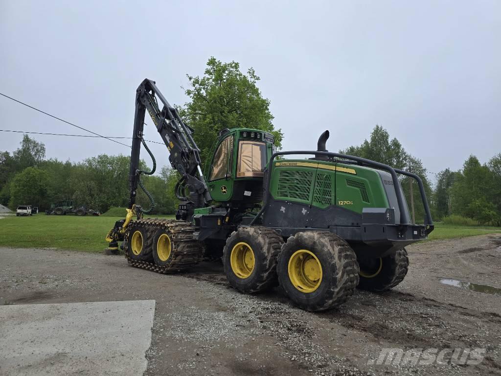 John Deere 1270 G Harvesteri