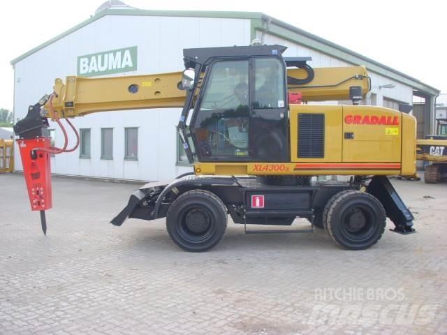 Gradall XL 4300 Ekskavatori uz riteņiem