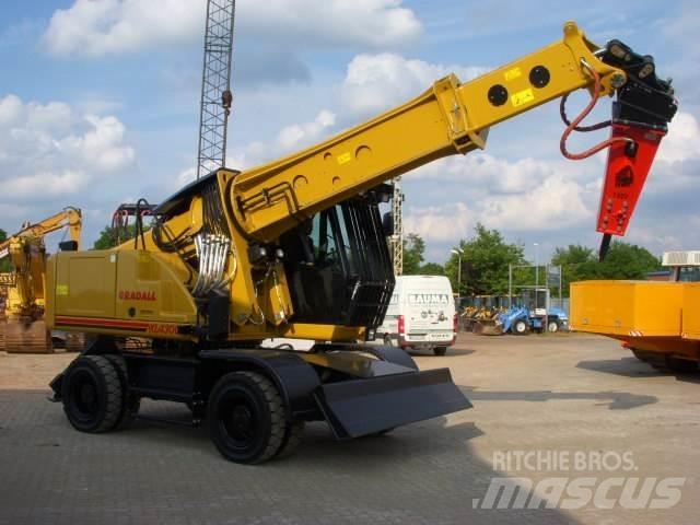 Gradall XL 4300 Ekskavatori uz riteņiem