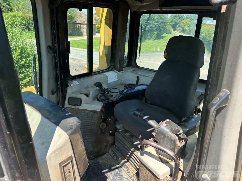 CAT D 6 T LGP Kāpurķēžu buldozeri