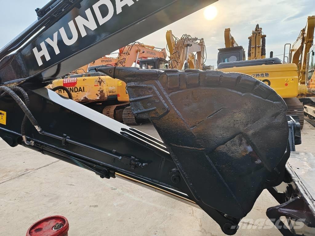 Hyundai R210w-9 Ekskavatori uz riteņiem