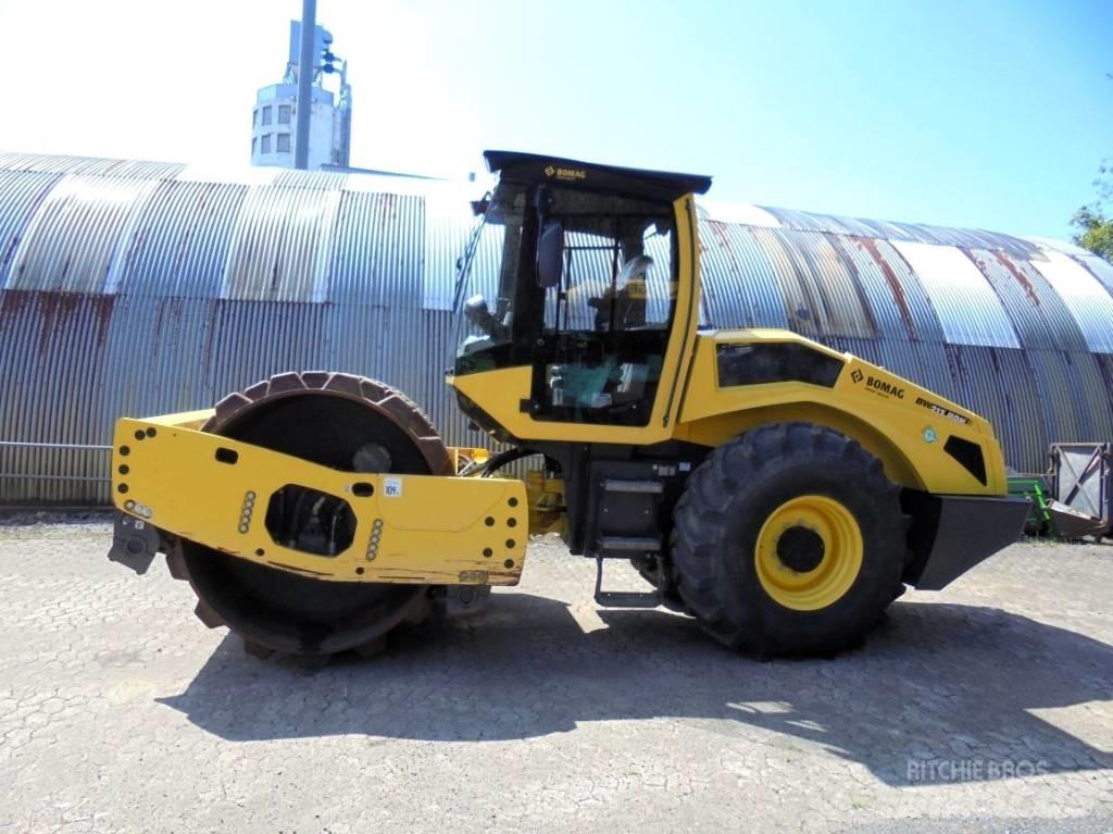 Bomag BW 213 PDH-5 Vienvalča grunts veltņi