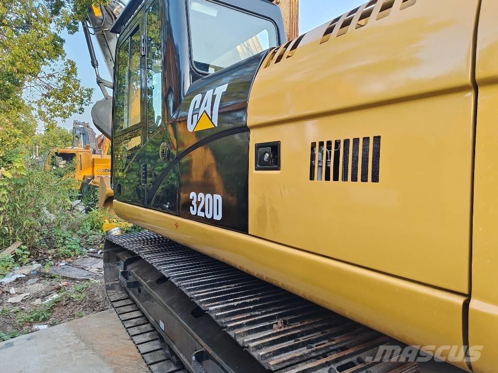 CAT 320 D Kāpurķēžu ekskavatori