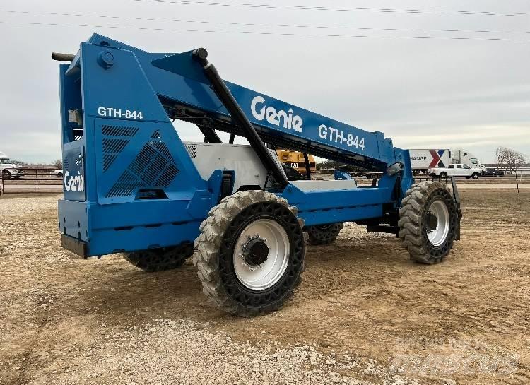 Genie GTH844 Teleskopiskie manipulatori