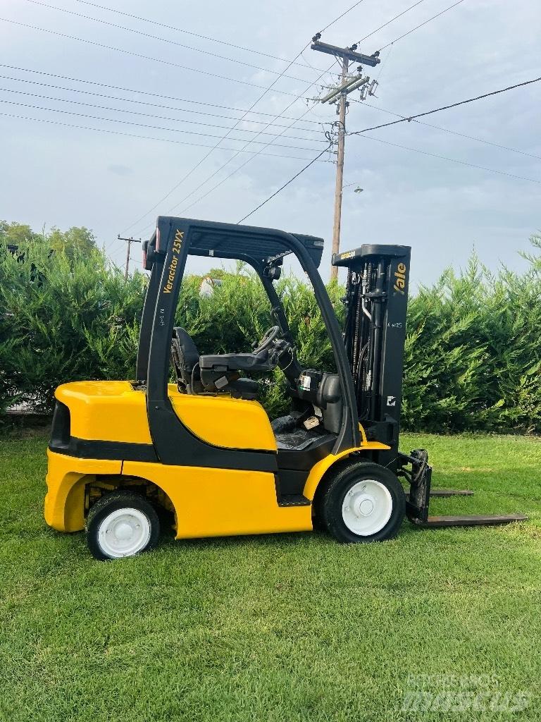 Yale 2500D Tehnika ar dīzeļa dzinēju