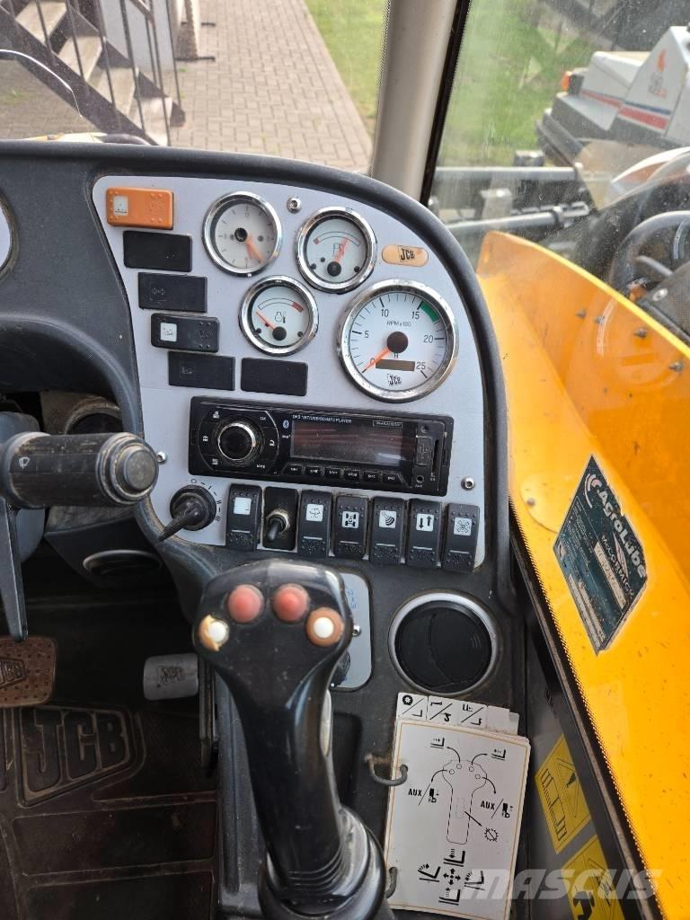 JCB 530 Teleskopiskie manipulatori