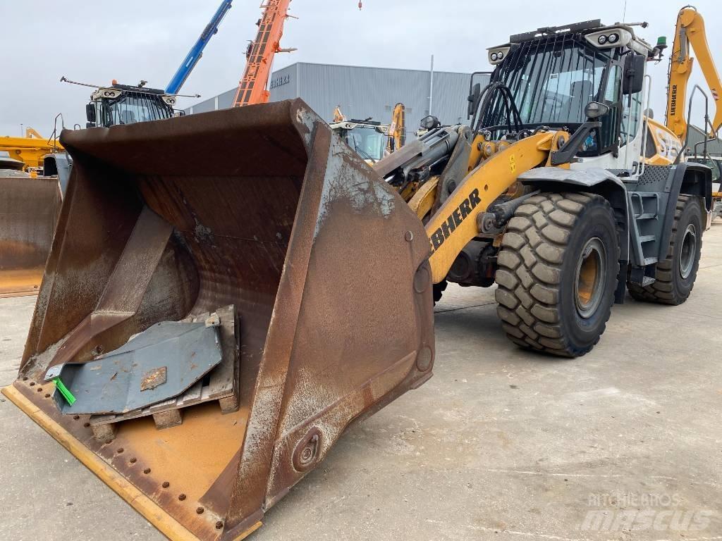 Liebherr L 556 Iekrāvēji uz riteņiem
