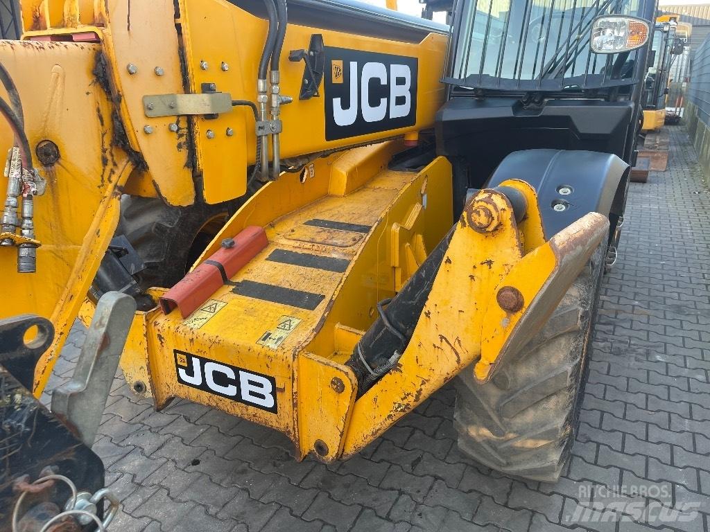 JCB 535-140 Hiviz Teleskopiskie manipulatori