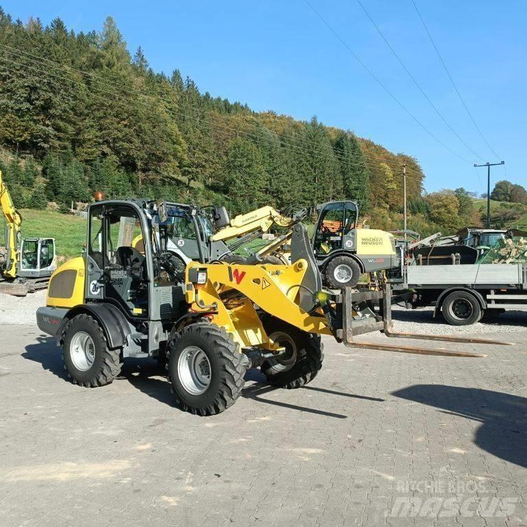 Wacker Neuson WL 44 Iekrāvēji uz riteņiem