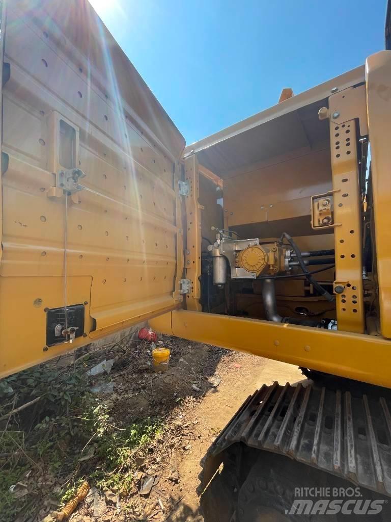 CAT 330 GC Kāpurķēžu ekskavatori