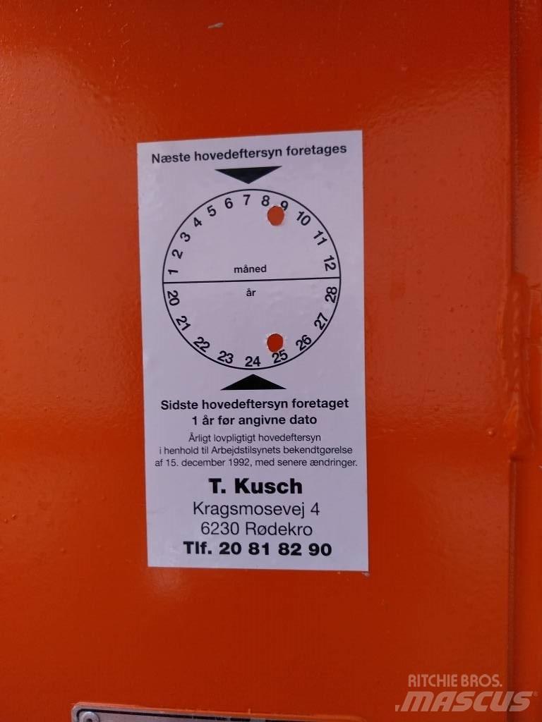 JLG 1230 ES Vertikālie pacēlāji