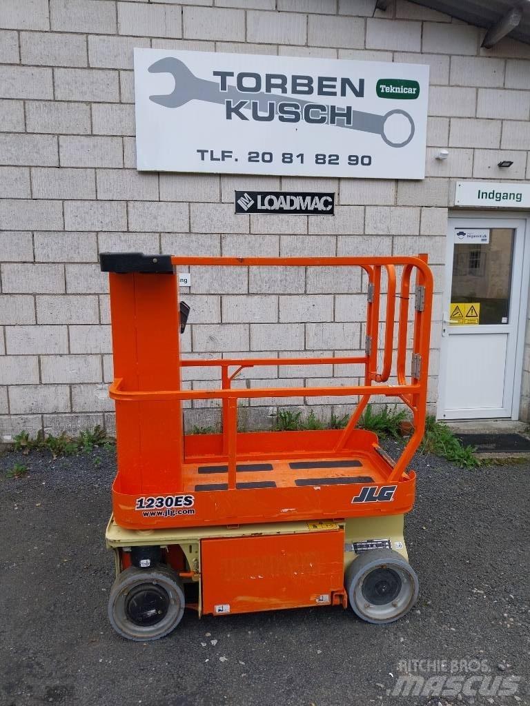 JLG 1230 ES Vertikālie pacēlāji