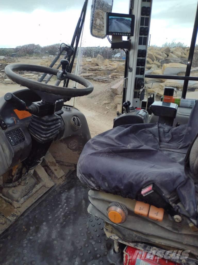 Volvo L 70 F Iekrāvēji uz riteņiem