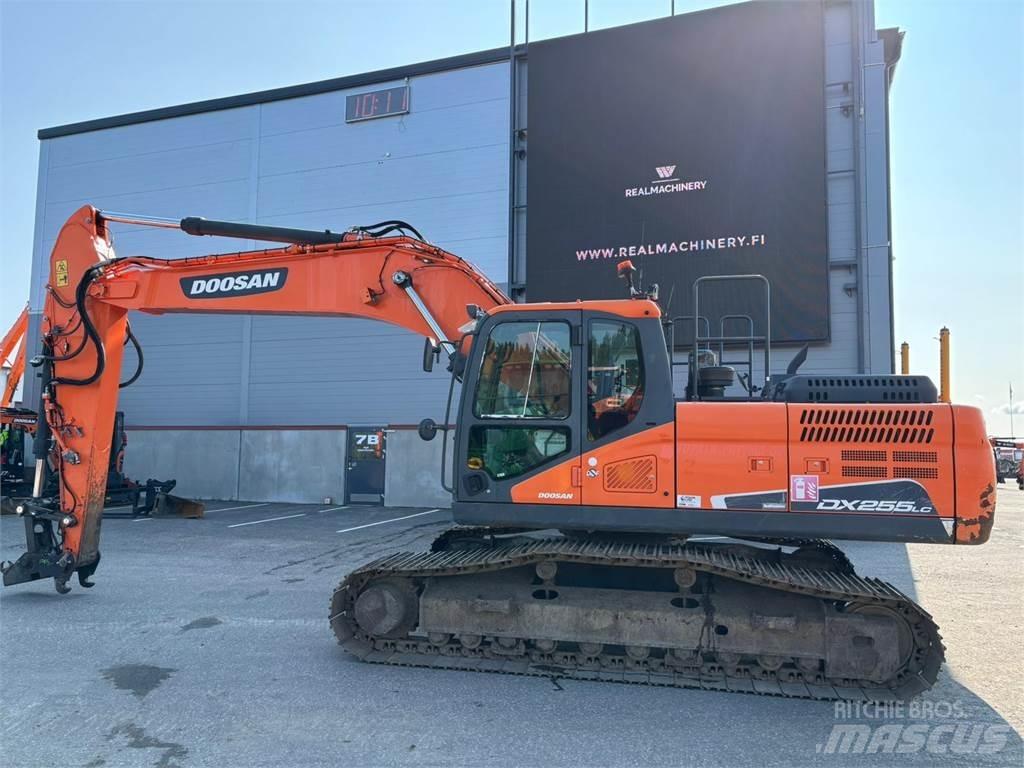 Doosan DX255LC-5 Kāpurķēžu ekskavatori