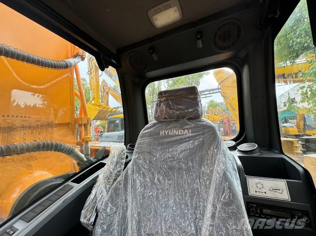 Hyundai 305LC-9T Kāpurķēžu ekskavatori