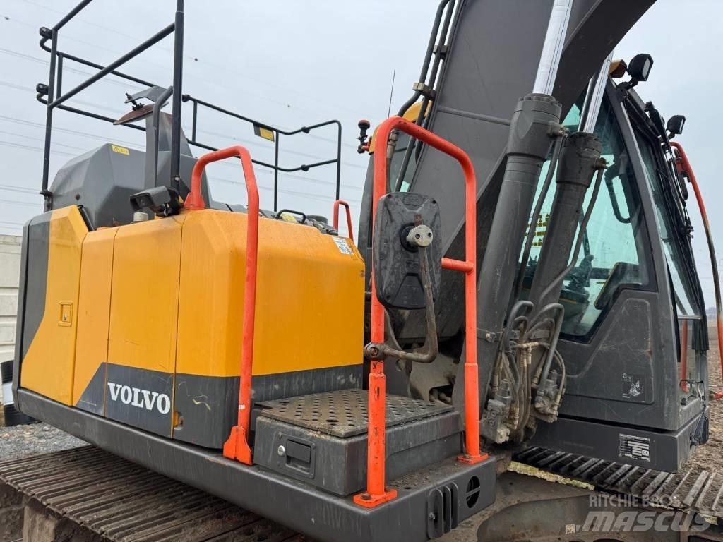 Volvo EC 140 EL Kāpurķēžu ekskavatori