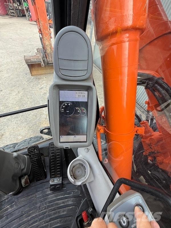 Hitachi ZX 140 W-5 Ekskavatori uz riteņiem