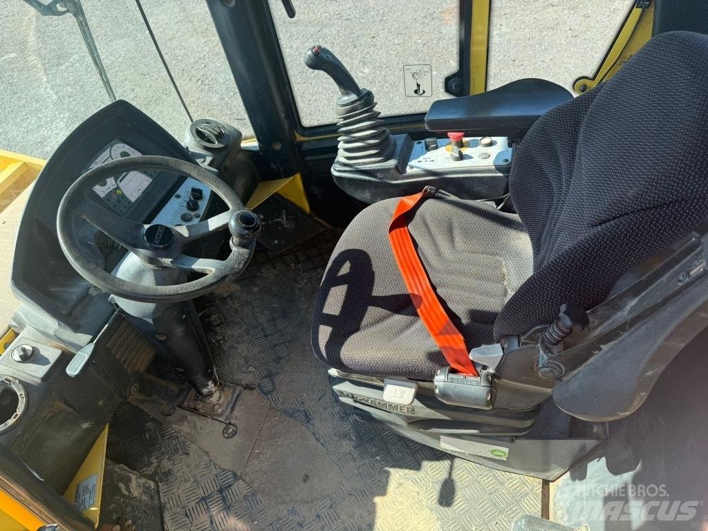 Bomag BW 213 D H-4 Augsnes blīvētāji