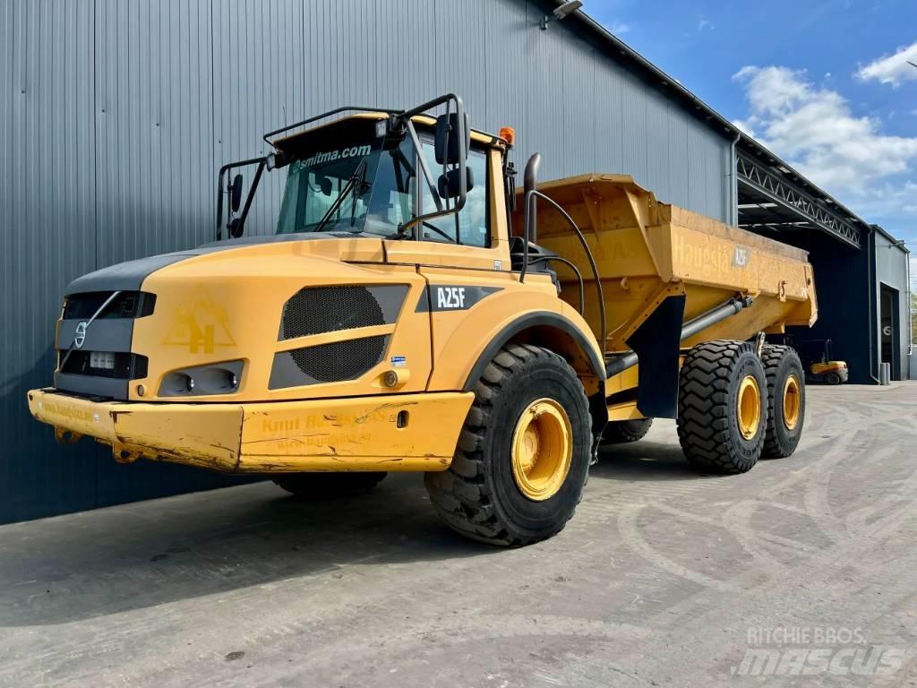 Volvo A25F Artikulētie pašizgāzēji