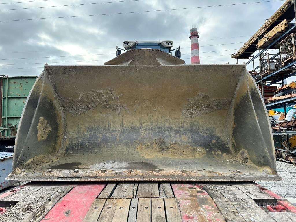 Liebherr L 566 Iekrāvēji uz riteņiem