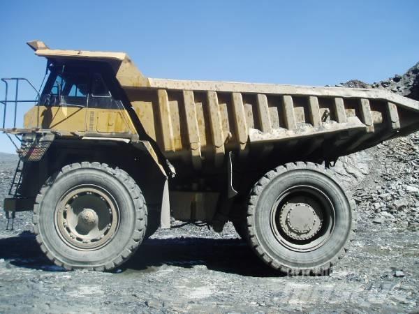 CAT 777 Karjeras kravas automašīnas