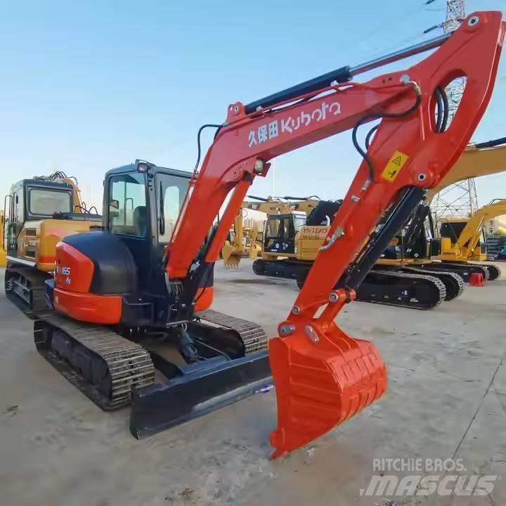 Kubota KX165 Kāpurķēžu ekskavatori