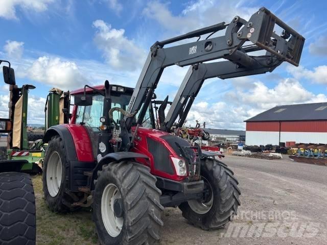 Valtra N163 direct Traktori